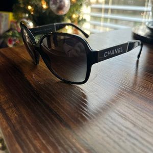 Chanel Sunglasses 5198-H Black